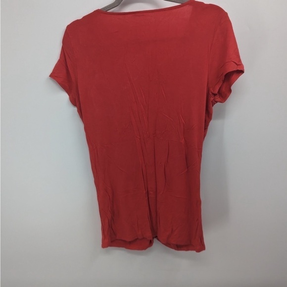 Tahari Women’s red V-neck‎ blouse size large - Picture 7 of 8